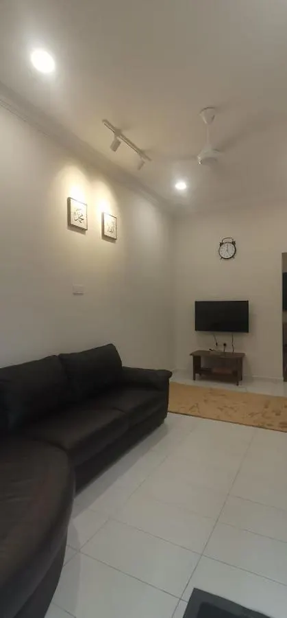 Tejah Homestay Johor Bahru 0*,